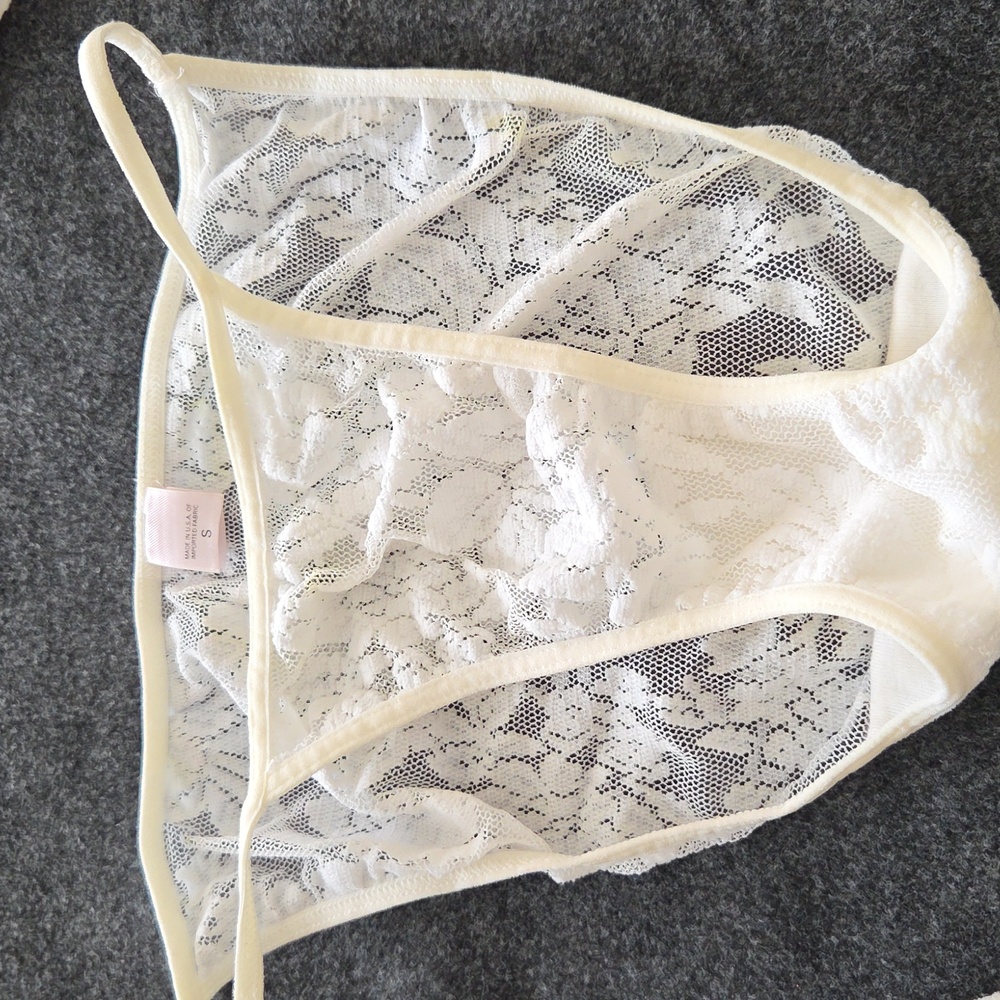 Victoria's Secret White Lace Long Sleeve Nightie - Picture 4 of 5